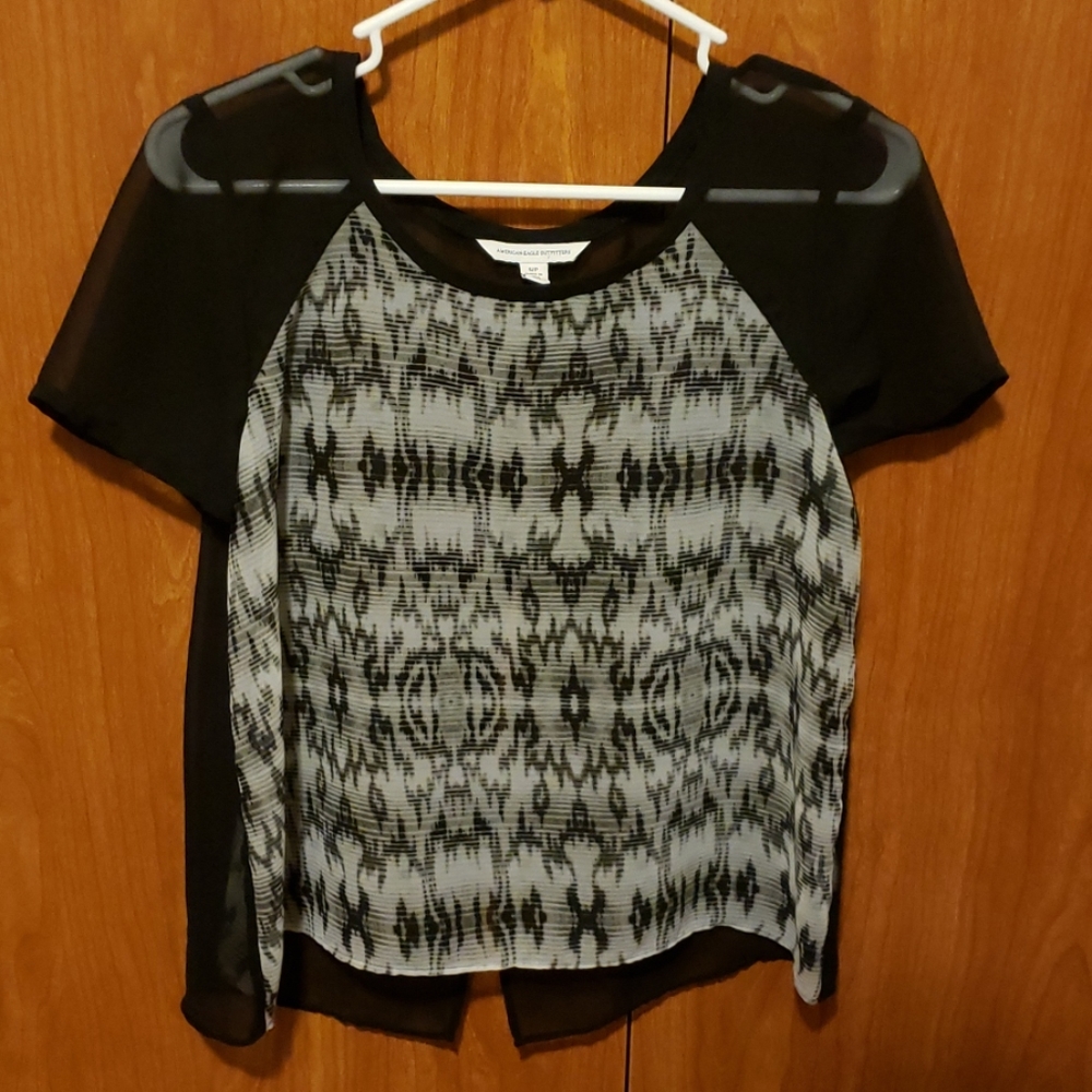 American Eagle Slit Back Top